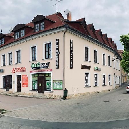 Guesthouse Zlaty Hrozen Česká Lípa Dış mekan fotoğraf