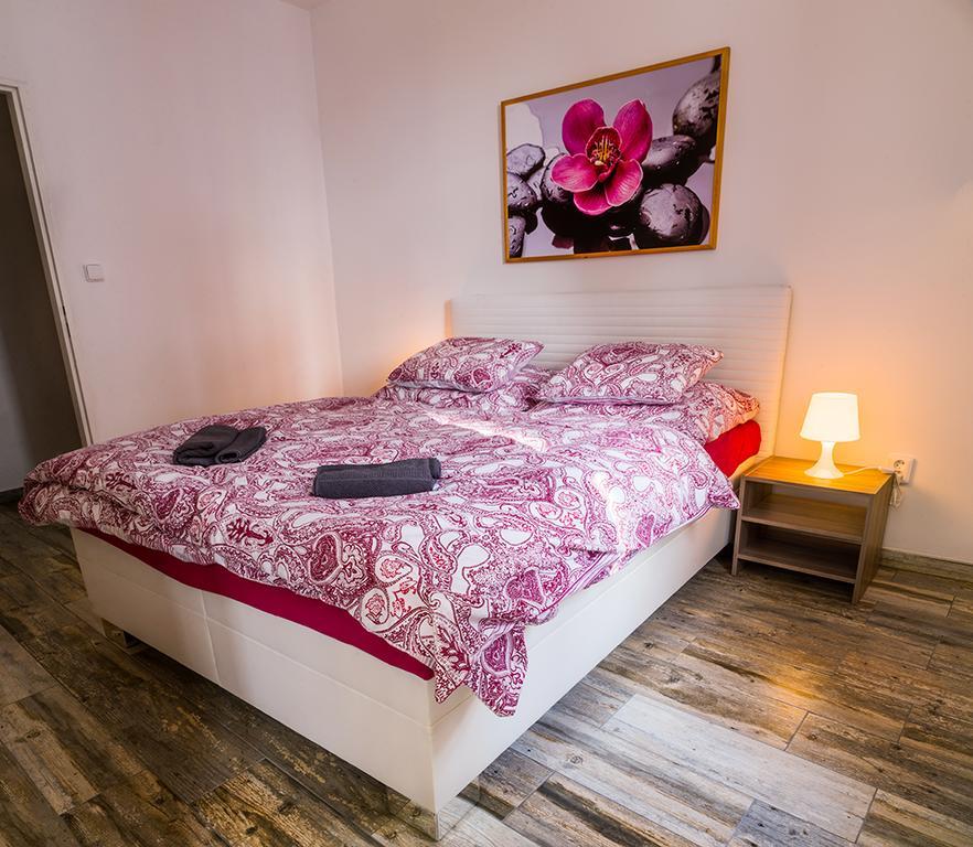 Guesthouse Zlaty Hrozen Česká Lípa Dış mekan fotoğraf